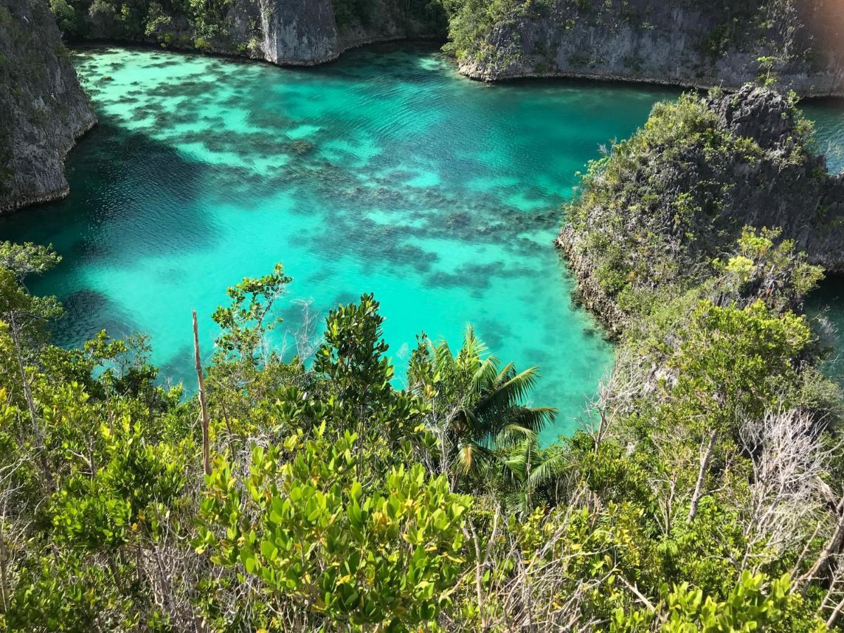 Tabari Dive Lodge Pulau Mansuar Buitenkant foto