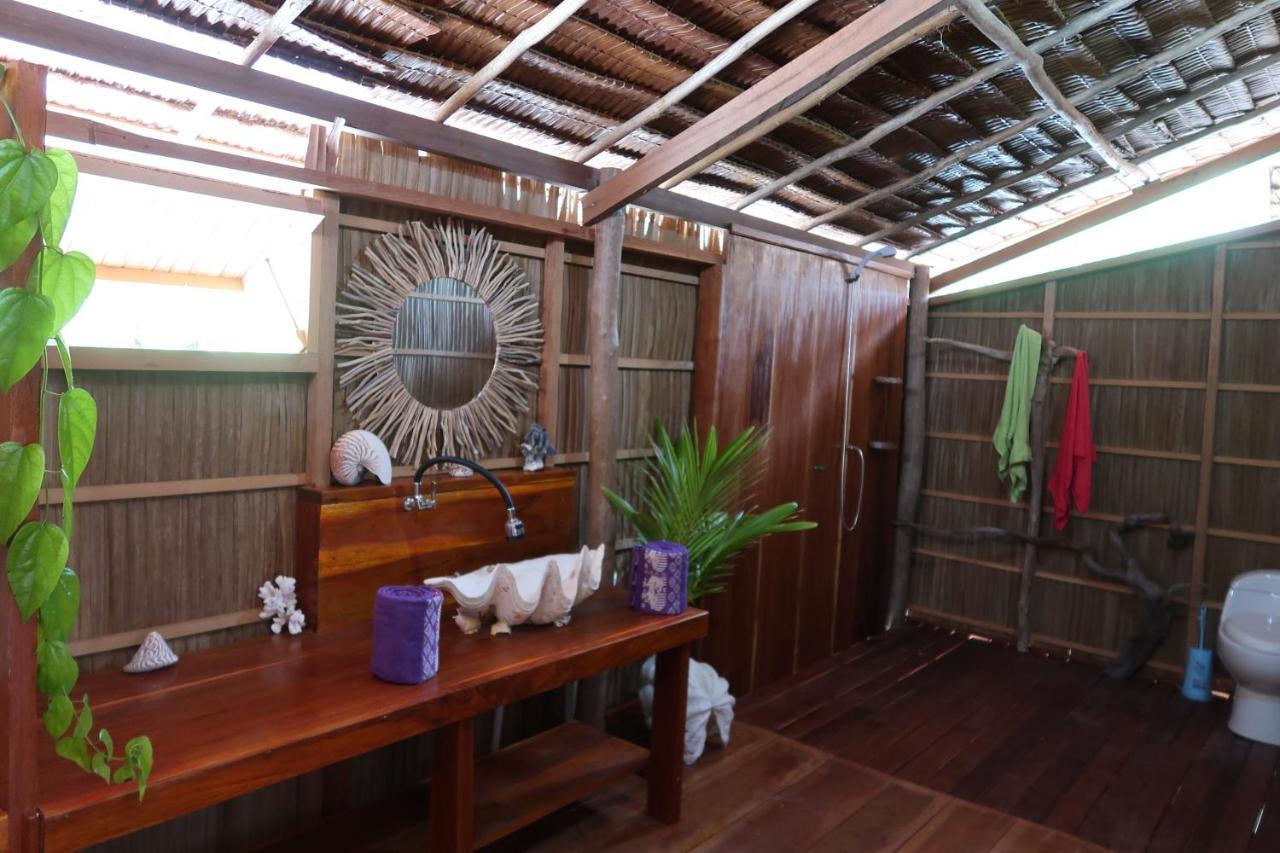 Tabari Dive Lodge Pulau Mansuar Buitenkant foto
