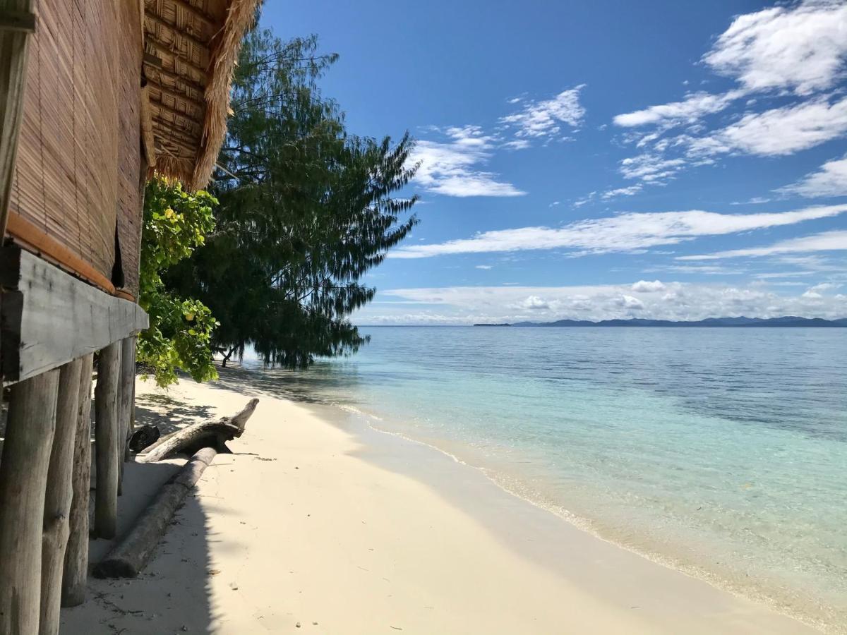 Tabari Dive Lodge Pulau Mansuar Buitenkant foto