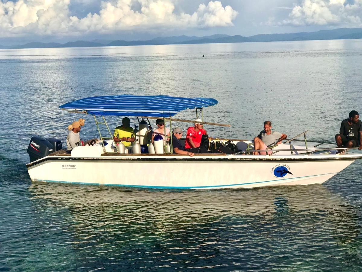 Tabari Dive Lodge Pulau Mansuar Buitenkant foto